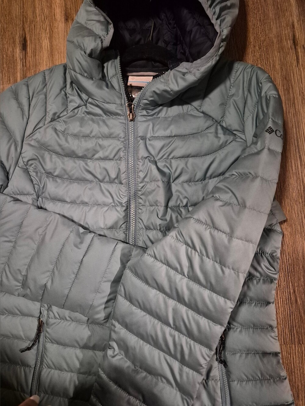 Columbia Women’s Hooded Quilted Puffer Jacket - Light Blue - Picture 7 of 9